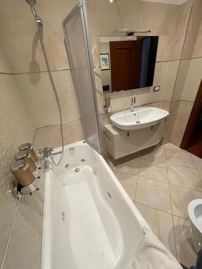Casa Alessi In Rome Elegant, Spacious And Comfortable Apartment מראה חיצוני תמונה